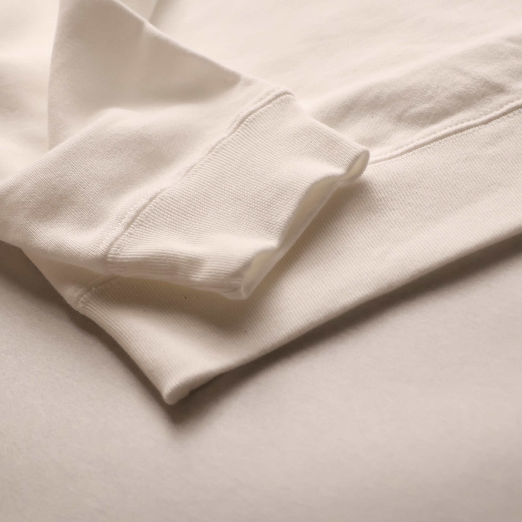 トレーナー袖口